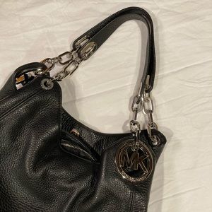 Michael Kors black purse excellent condition